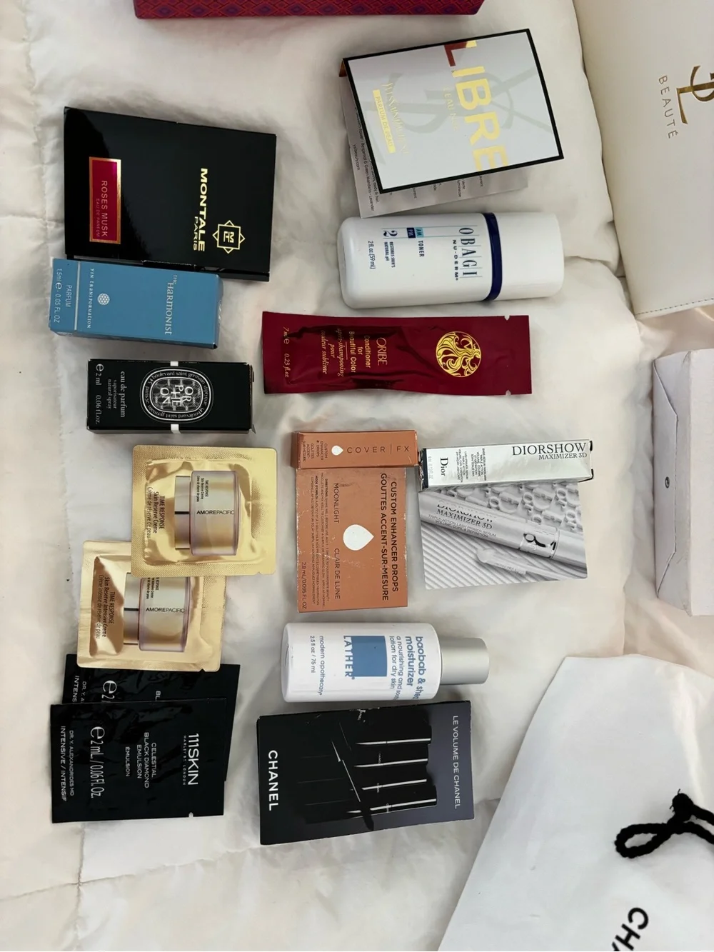 CHANEL drawstring dust
